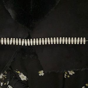 Beautiful White and Gem Necklace Excellent Condition Only Worn Once